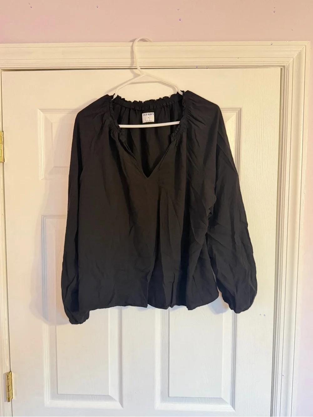 Old Navy Black V-Neck Peasant Blouse